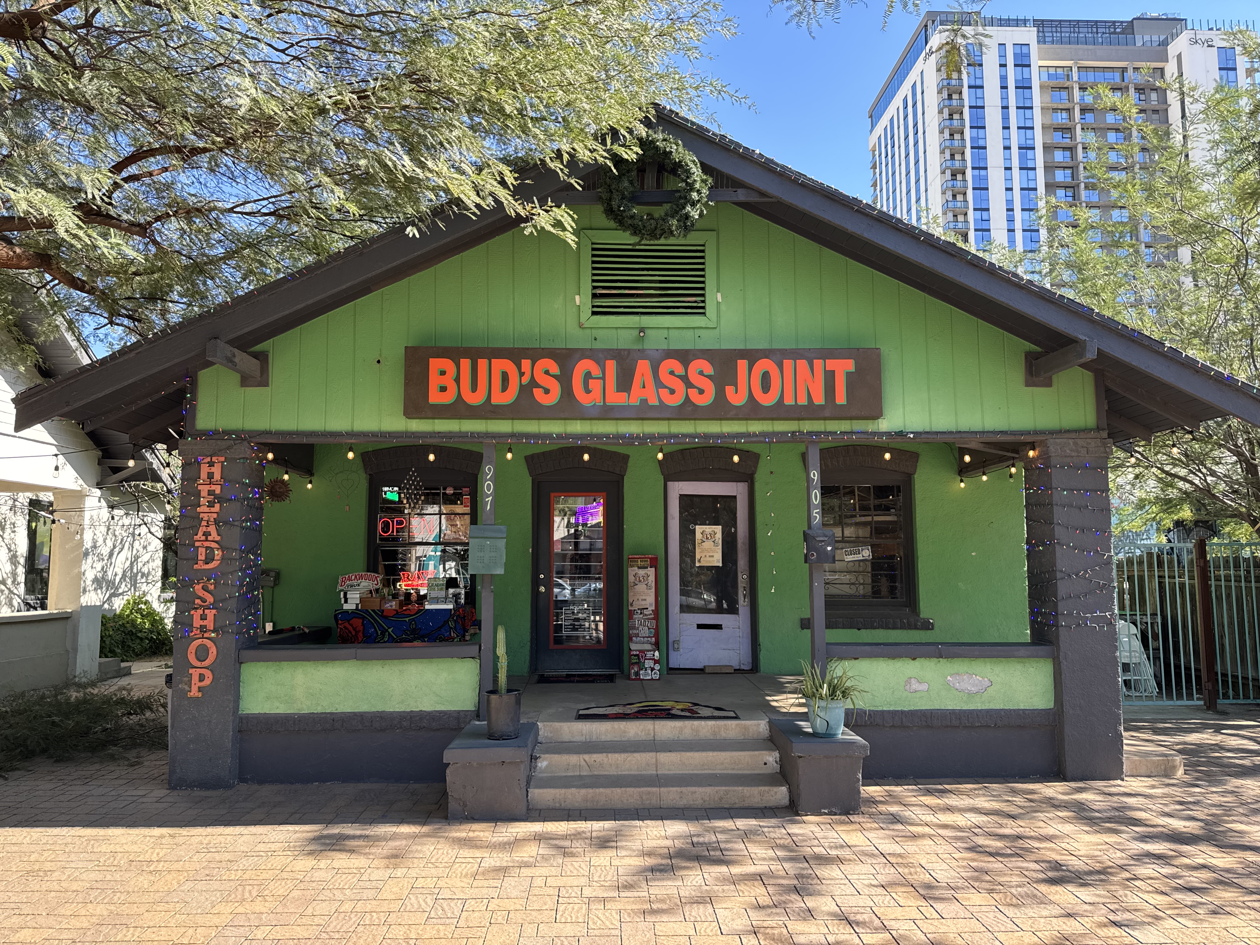 Bud’s Glass Joint
